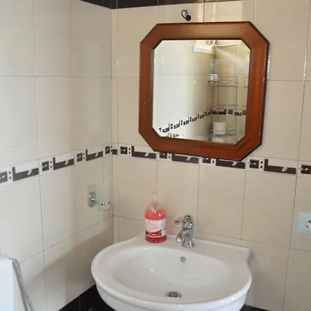 3 Bedrooms With Sea View Holiday home